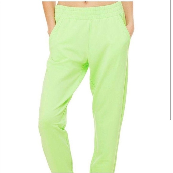 Alo Yoga Women's Unwind Sweatpants in neon lime | size Small - Picture 7 of 10